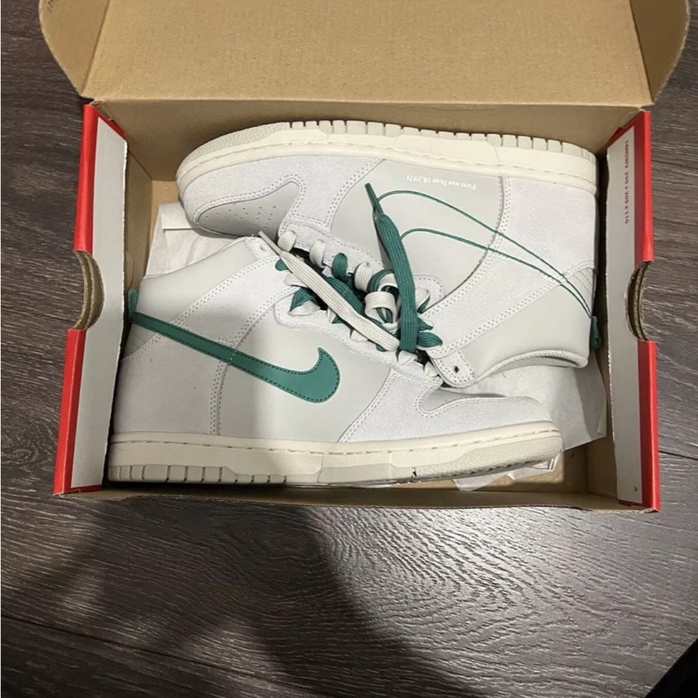 High Nike Dunks